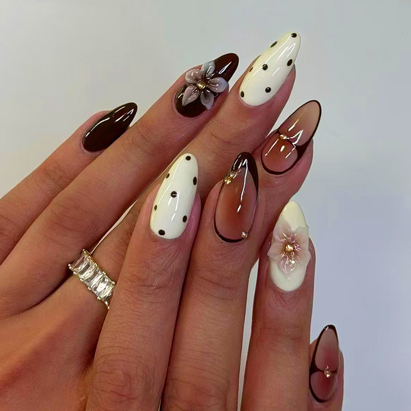 24개입 완성형 아몬드 프레스온 네일 아트 재사용 가능 - Nail Art Press On 리뷰 및 가격